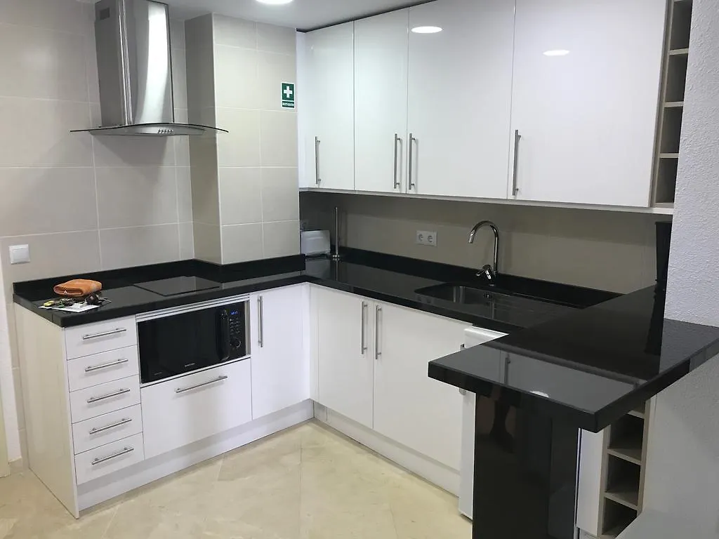 Parque Marbella Apartment 0*,